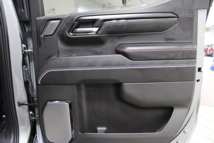 Used 2025 GMC Sierra 1500 AT4X AWD/4WD image 31