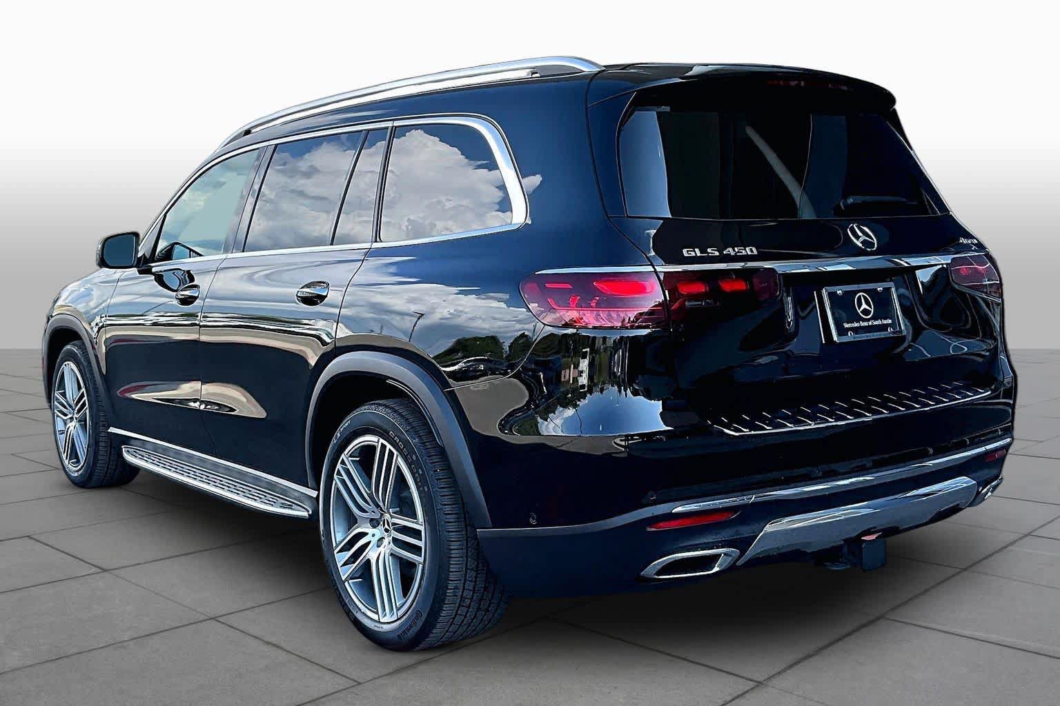 Used 2024 Mercedes-Benz GLS 450 4MATIC image 12