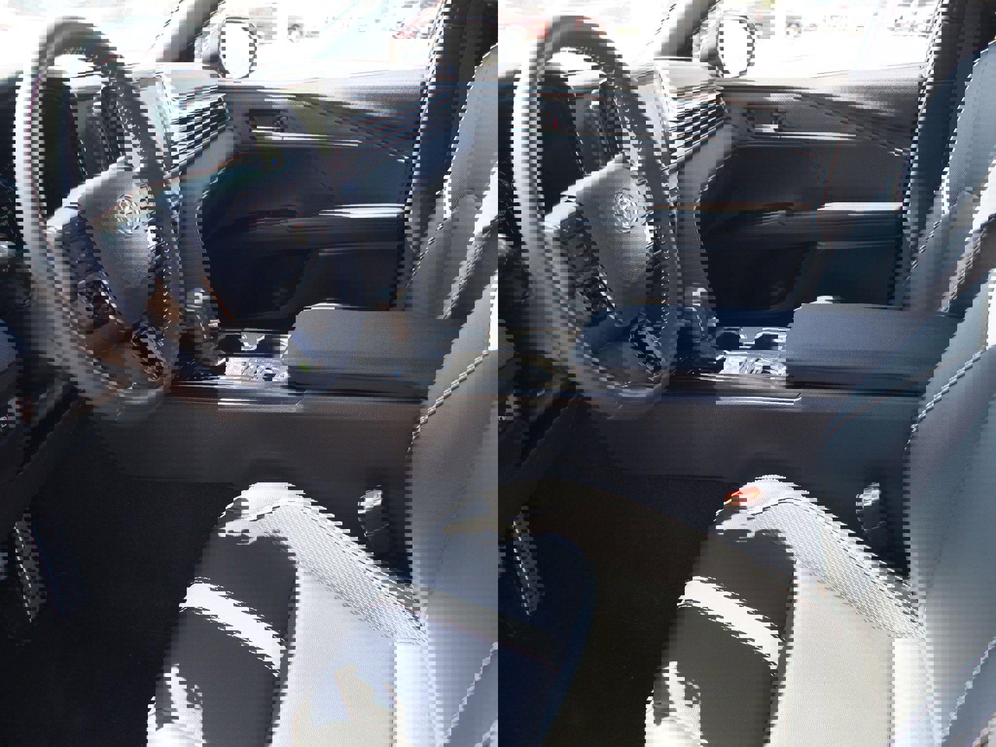 Used 2025 Toyota Camry SE image 12