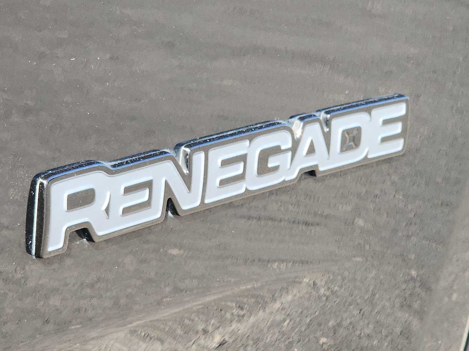 Used 2020 Jeep Renegade Altitude FWD image 11
