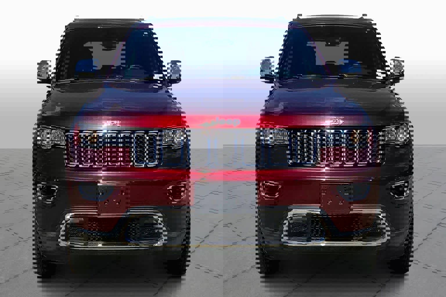 Used 2019 Jeep Grand Cherokee Limited image 3