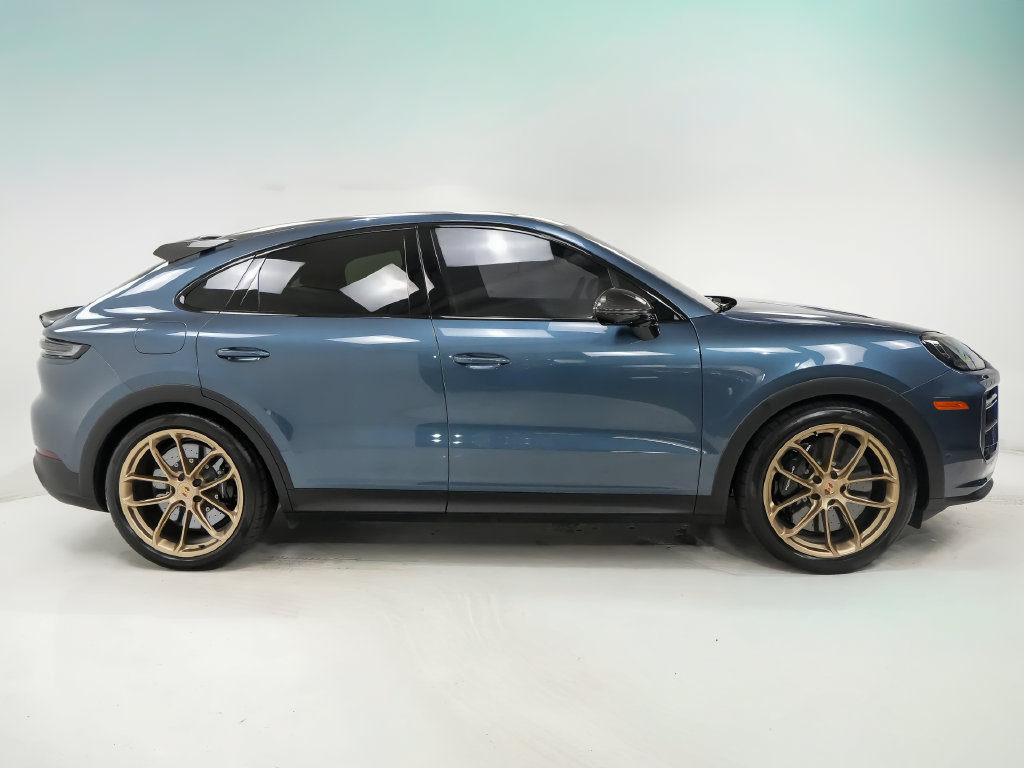 Certified 2026 Porsche Cayenne Turbo GT AWD/4WD image 9