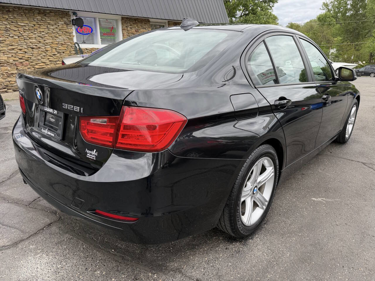 Used 2014 BMW 328i xDrive Sedan AWD/4WD image 3