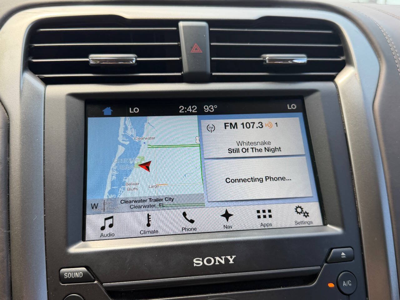 Used 2017 Ford Fusion Platinum FWD image 7