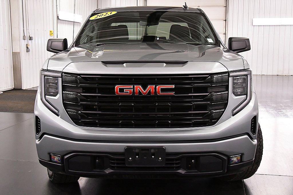 Used 2023 GMC Sierra 1500 Elevation image 2