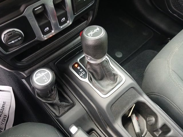 Used 2019 Jeep Wrangler Sport AWD/4WD image 23