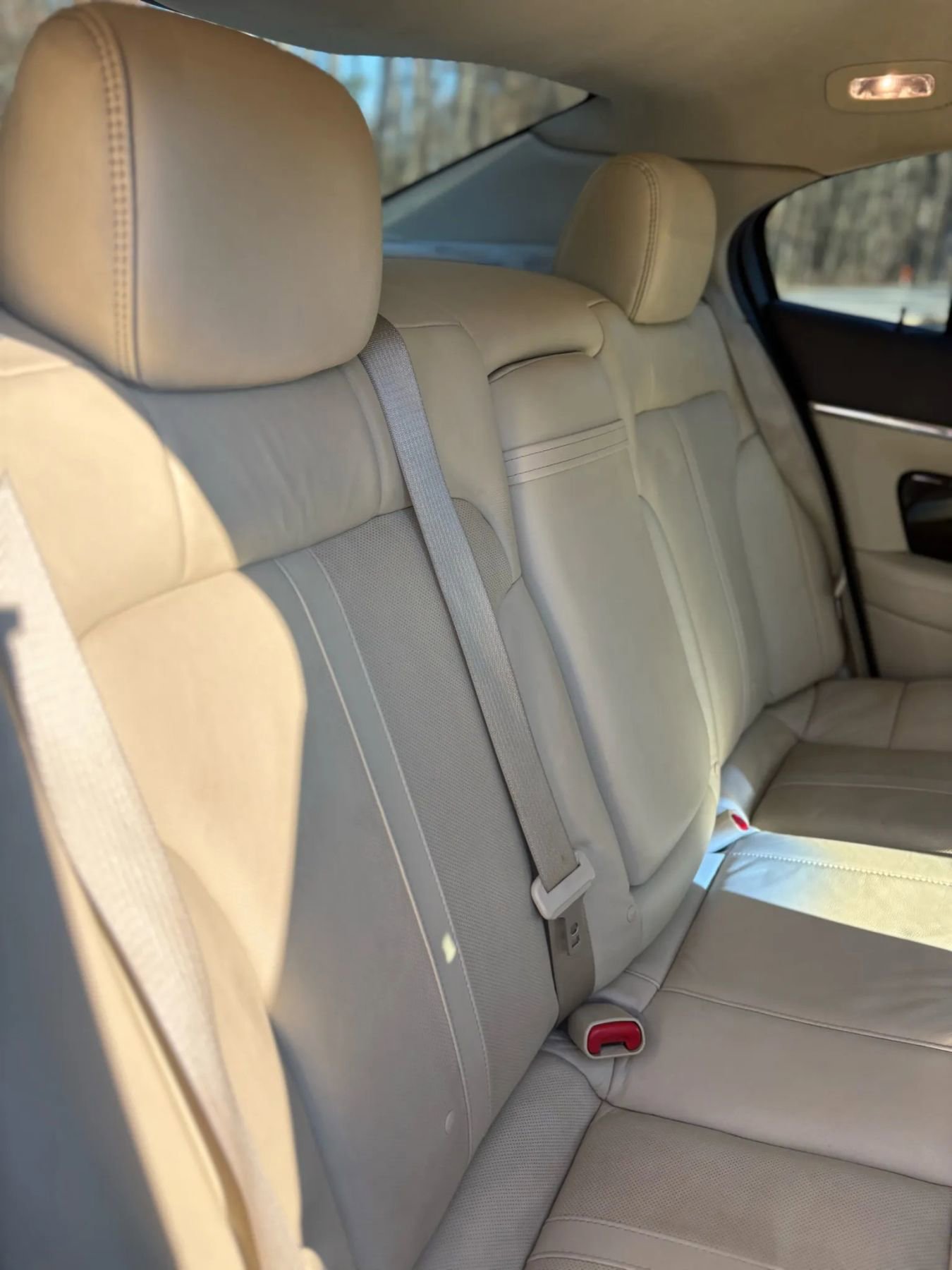 Used 2014 Lincoln MKS w/ Equipment Group 101A image 13