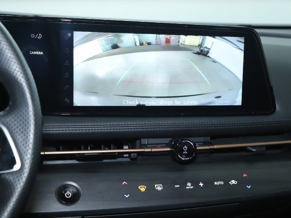 Used 2023 Nissan Ariya FWD image 28