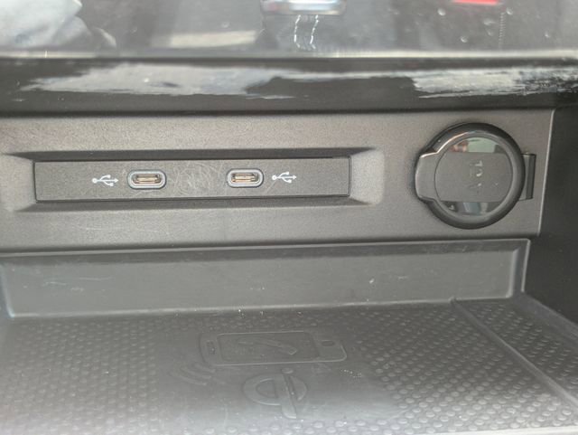 Used 2023 Volkswagen Tiguan SE R-Line FWD image 24