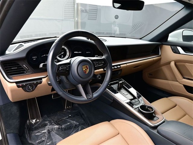 Used 2022 Porsche 911 Turbo image 4