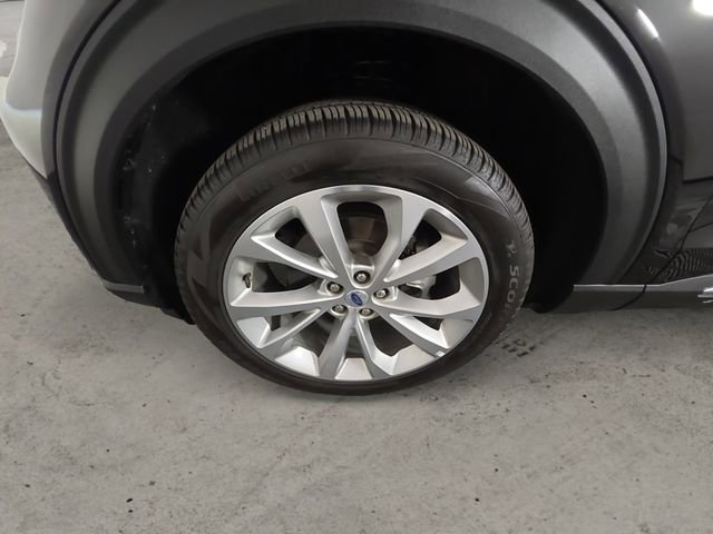 Certified 2023 Ford Explorer Platinum w/ Technology Package AWD/4WD image 14