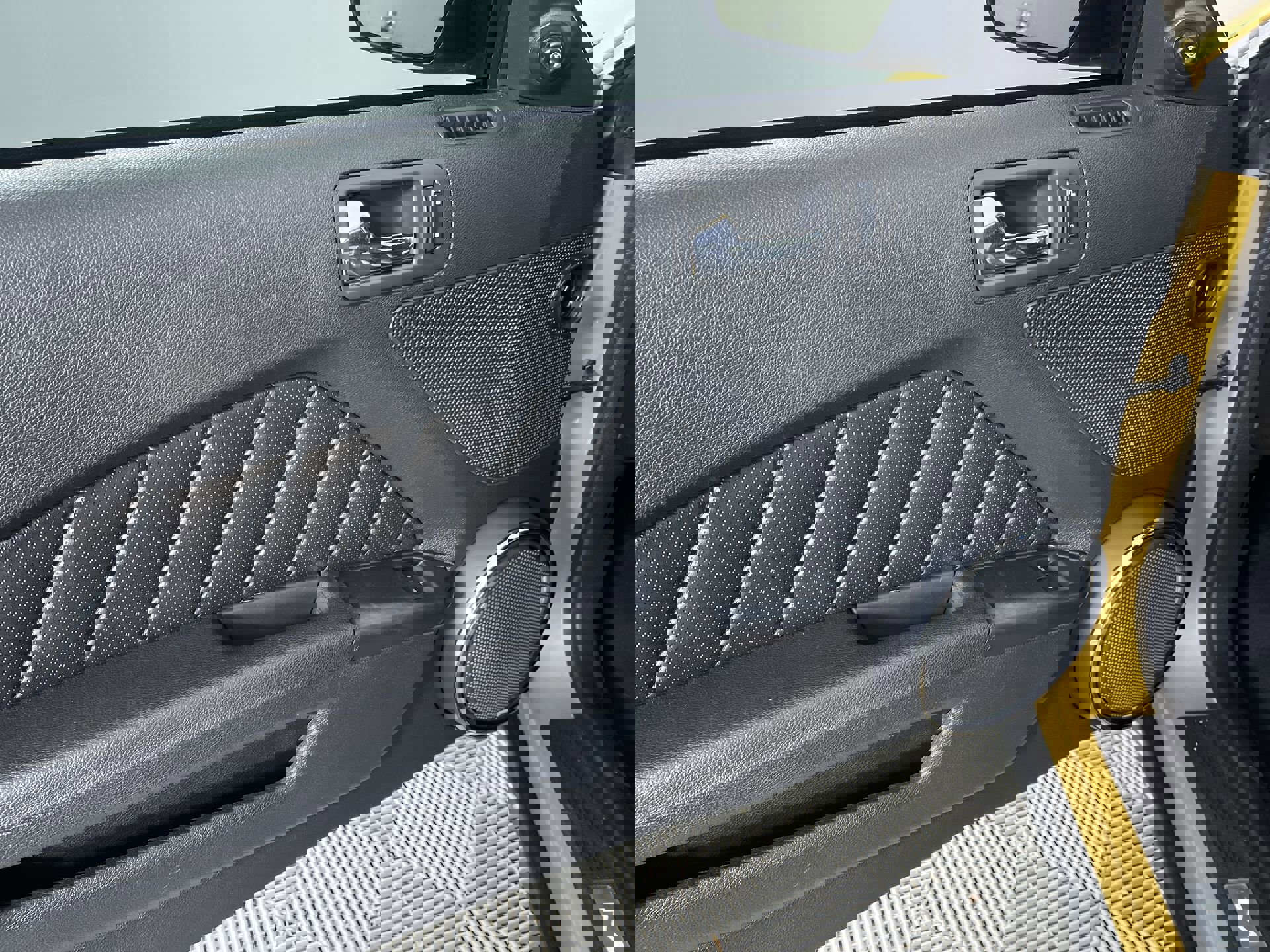 Used 2010 Ford Mustang Coupe image 13