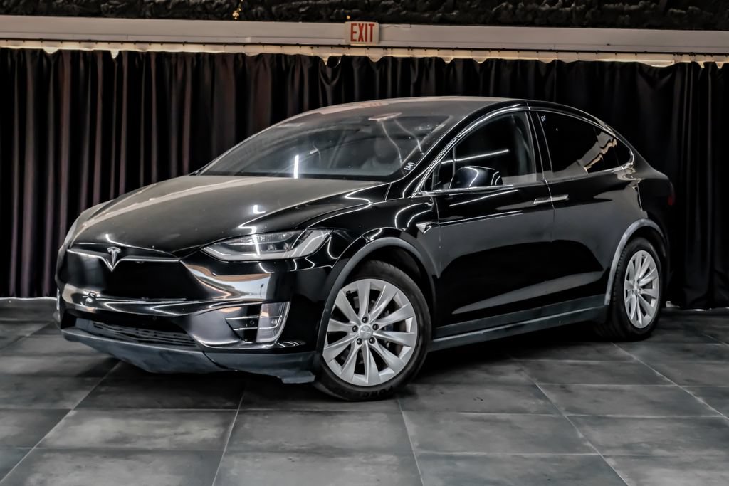 Used 2020 Tesla Model X Long Range AWD/4WD image 2