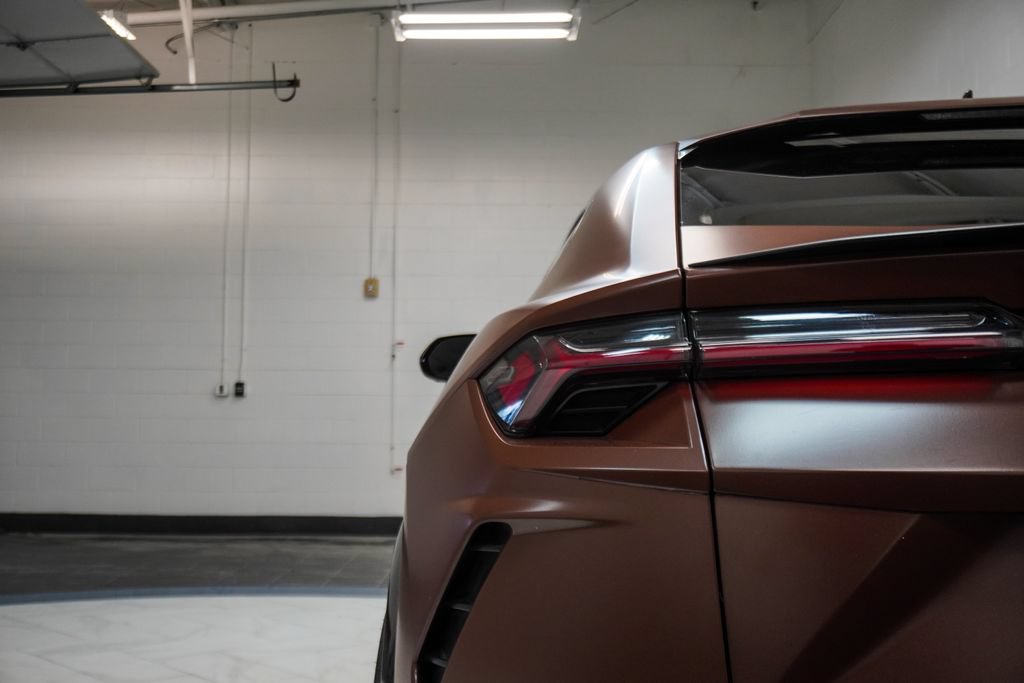 Used 2019 Lamborghini Urus AWD/4WD image 43