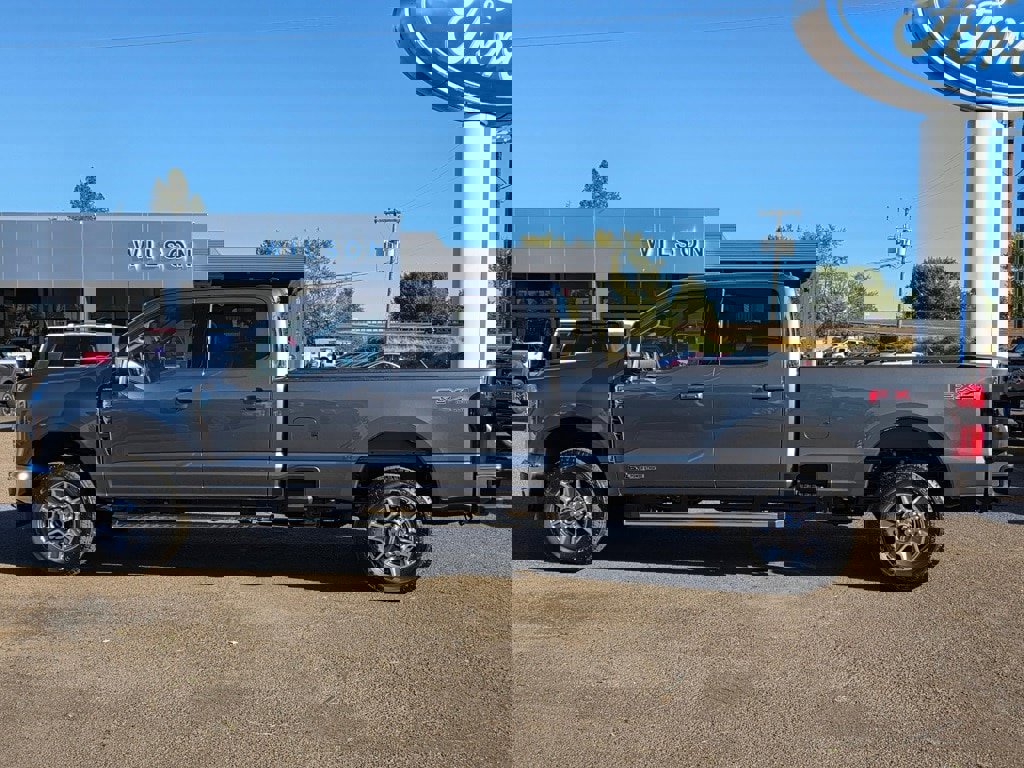 New 2026 Ford F350 Lariat image 6