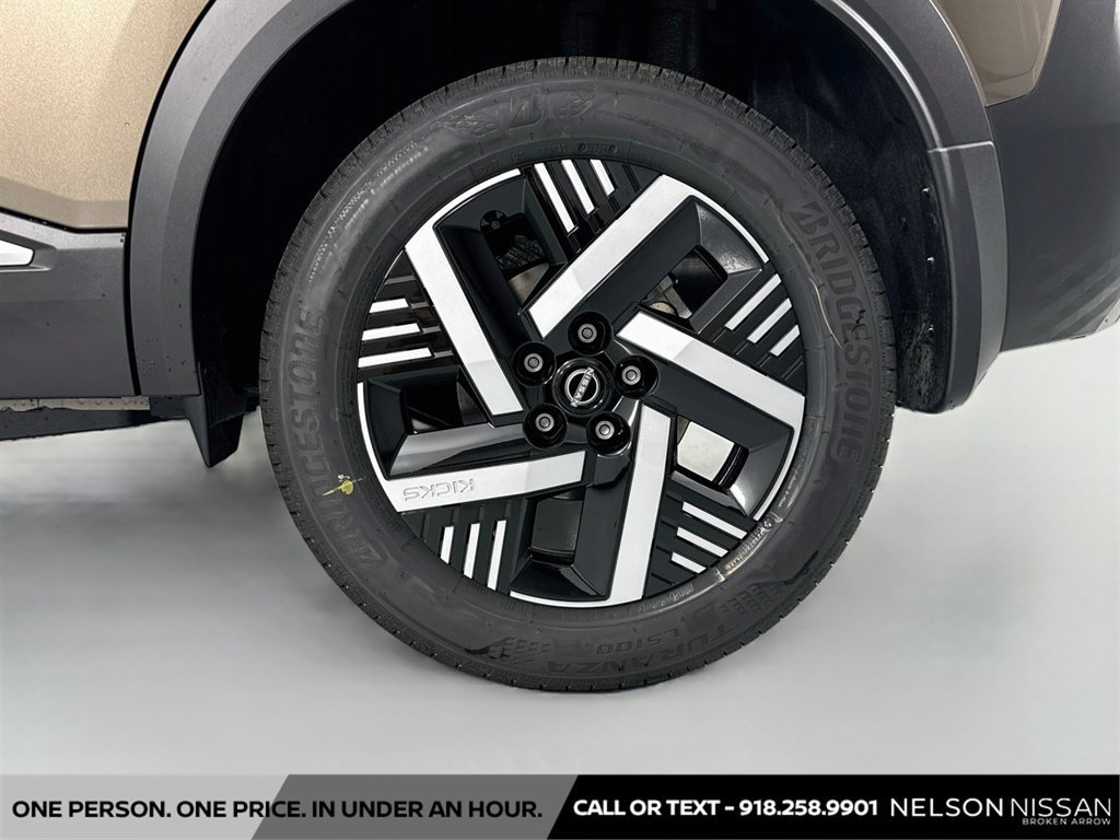 New 2027 Nissan Kicks SV w/ Cold Weather Package FWD image 29