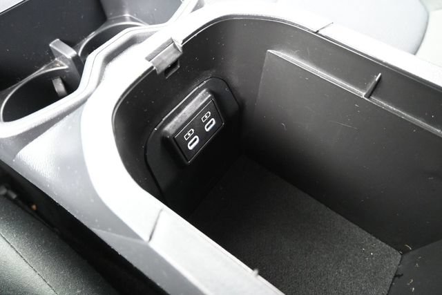 Used 2023 Toyota RAV4 LE AWD/4WD image 26