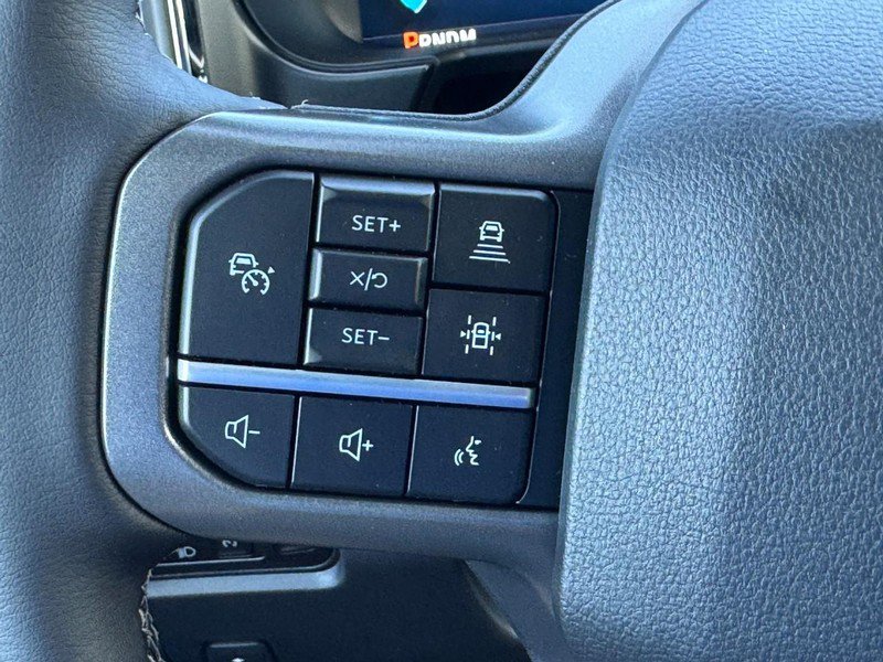 New 2025 Ford F350 Lariat w/ Lariat Ultimate Package image 16