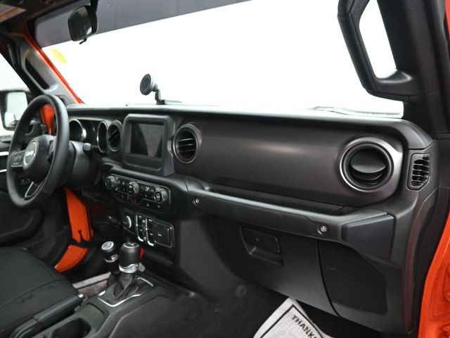 Used 2023 Jeep Gladiator Willys image 9