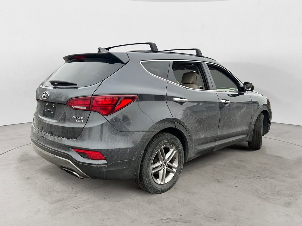 Used 2018 Hyundai Santa Fe Sport image 3