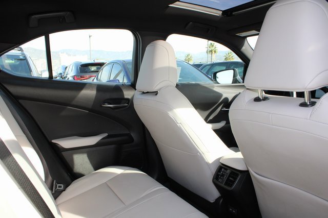 Certified 2025 Lexus UX 300h FWD image 7