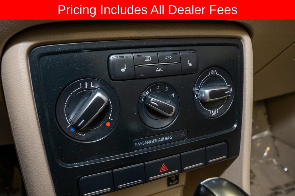 Used 2013 Volkswagen Beetle 2.5 FWD image 12