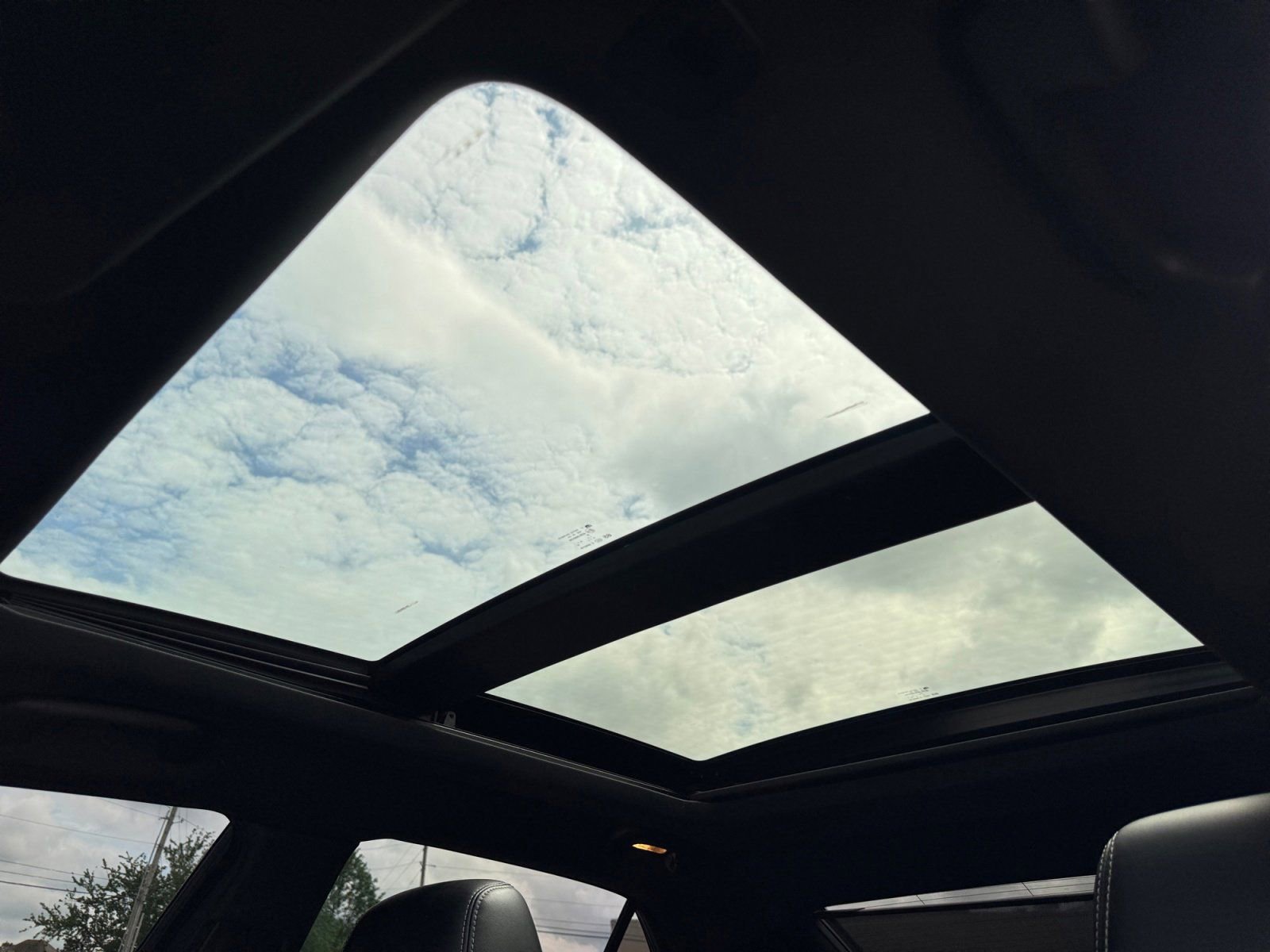 Used 2022 Chrysler 300 S w/ Comfort Group image 30