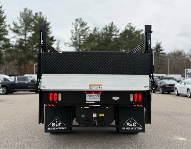 New 2026 Ford F650 2WD Regular Cab Super Duty image 7