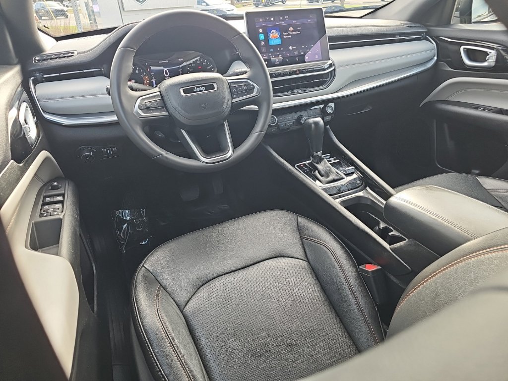Certified 2023 Jeep Compass Limited AWD/4WD image 23