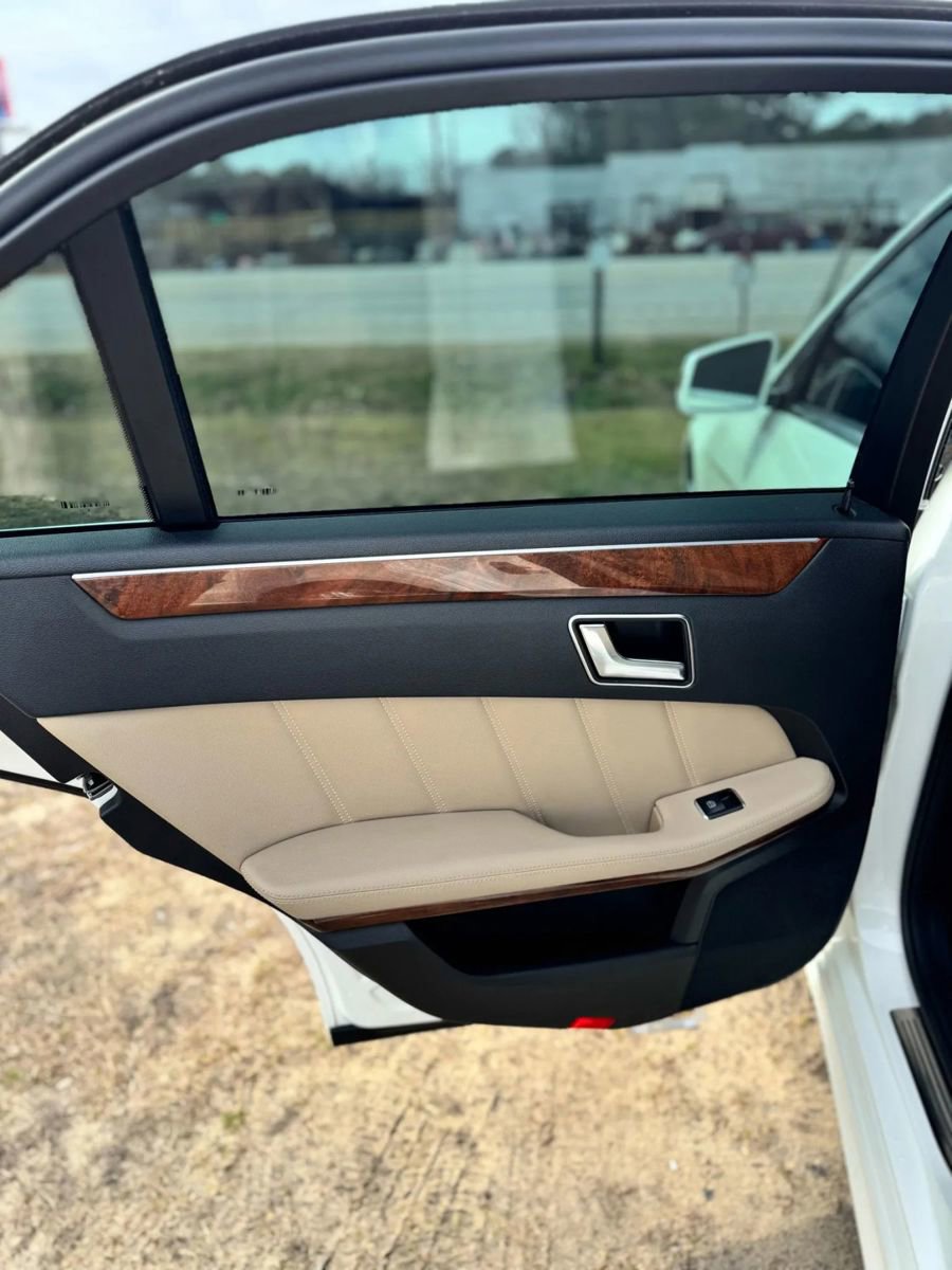 Used 2013 Mercedes-Benz E 350 4MATIC Sedan w/ Premium 1 Pkg image 9