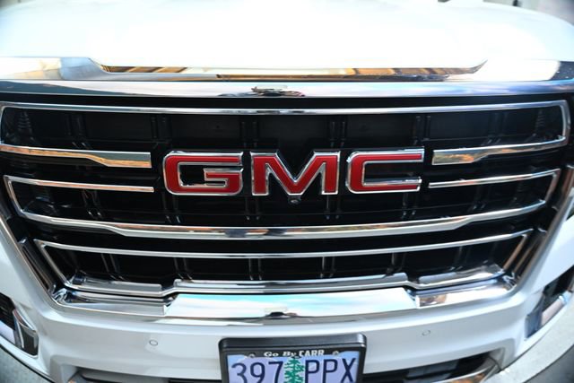 Used 2023 GMC Yukon XL SLT w/ SLT Luxury Package image 21