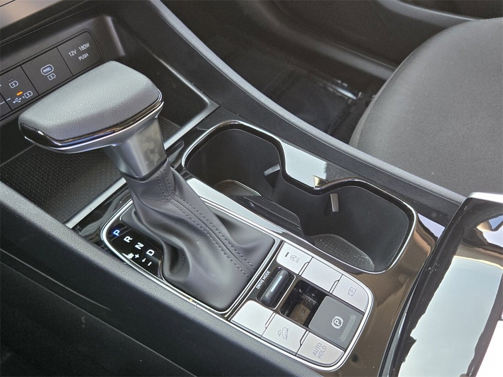 Certified 2025 Hyundai Tucson SE image 24