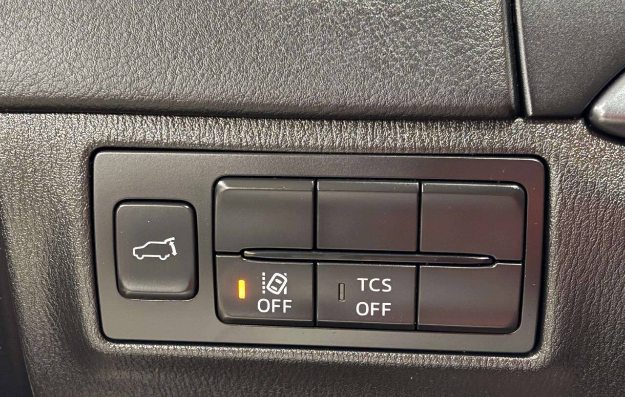 Used 2018 MAZDA CX-9 Touring AWD/4WD image 29