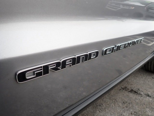 Used 2021 Jeep Grand Cherokee Limited image 12