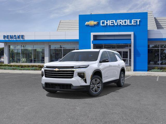 New 2026 Chevrolet Traverse LT w/ LPO, Floor Liner Package FWD image 32