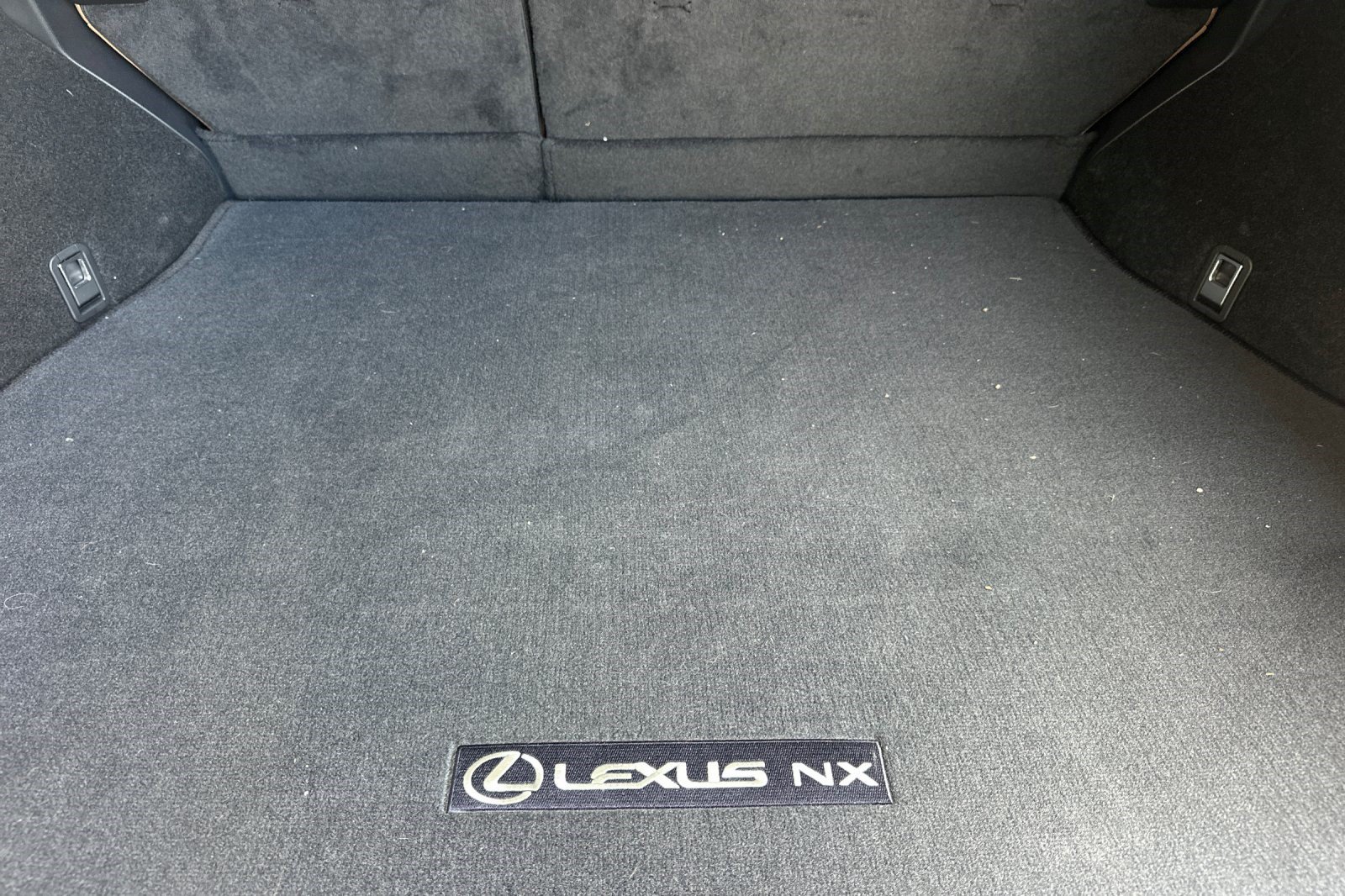 Used 2024 Lexus NX 250 FWD image 19