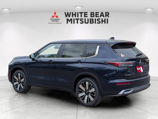 New 2026 Mitsubishi Outlander SE AWD/4WD image 2