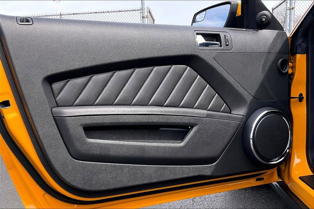 Used 2011 Ford Mustang GT Premium w/ GT Coupe Accessory Pkg 5 RWD image 20