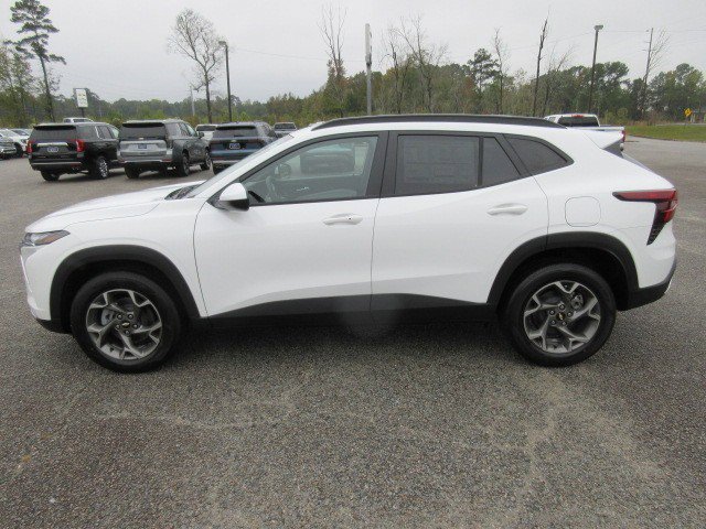 New 2026 Chevrolet Trax LT image 8
