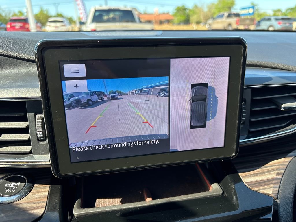 Used 2022 Ford Explorer Limited w/ Equipment Group 301A image 21