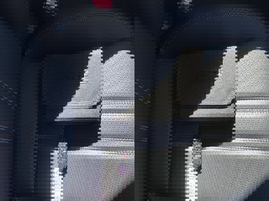 Used 2025 Honda HR-V EX-L image 27