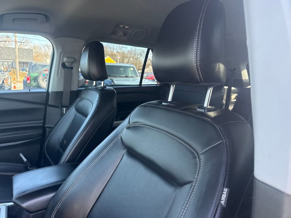 Used 2023 Ford Explorer XLT w/ Equipment Group 202A image 26