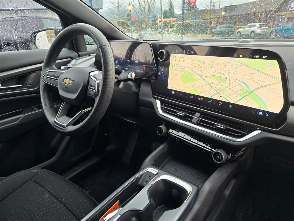 Used 2025 Chevrolet Equinox EV LT image 13