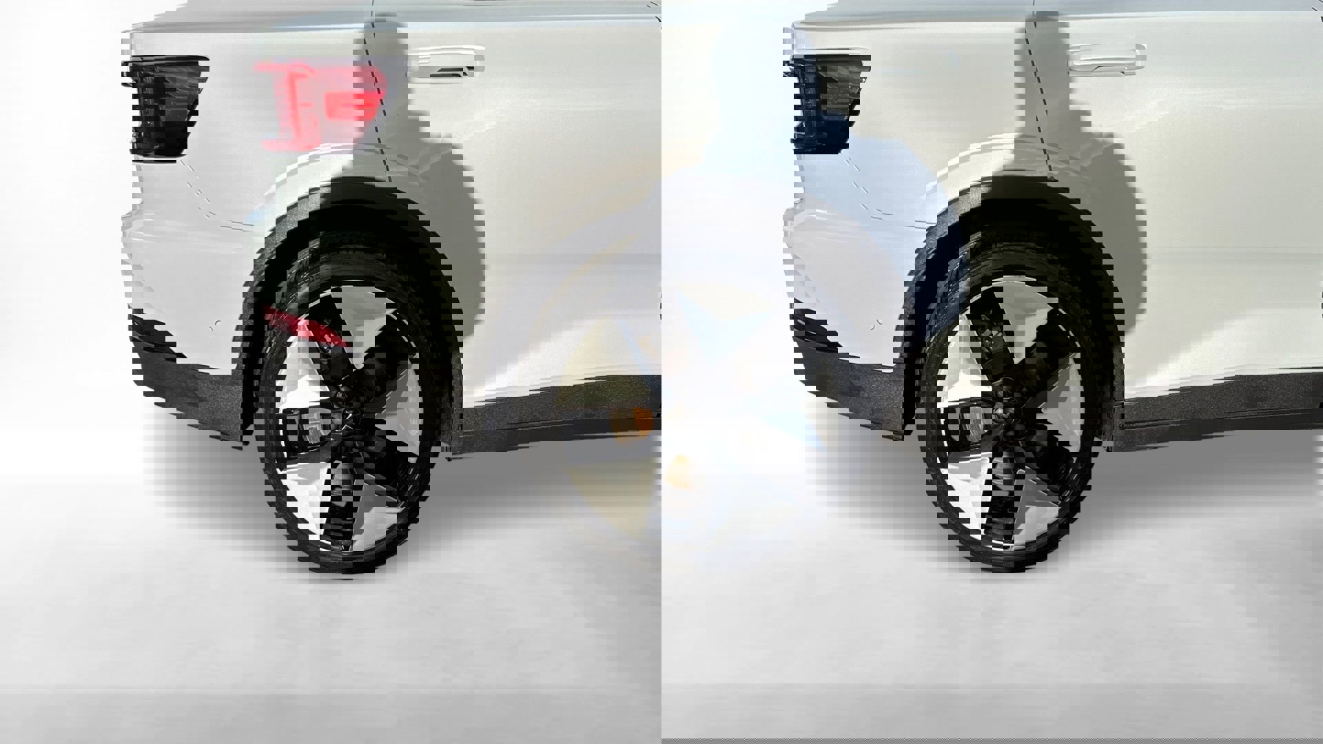 Used 2023 Polestar Polestar 2 w/ Pilot Pack image 23