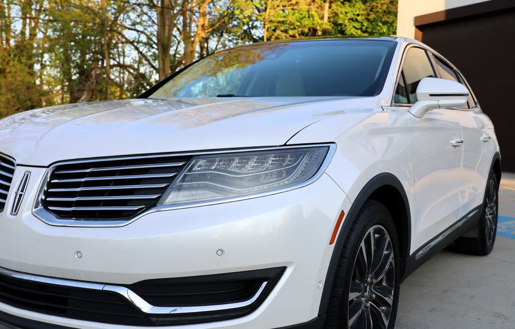 Used 2016 Lincoln MKX Reserve w/ Luxury Package image 32