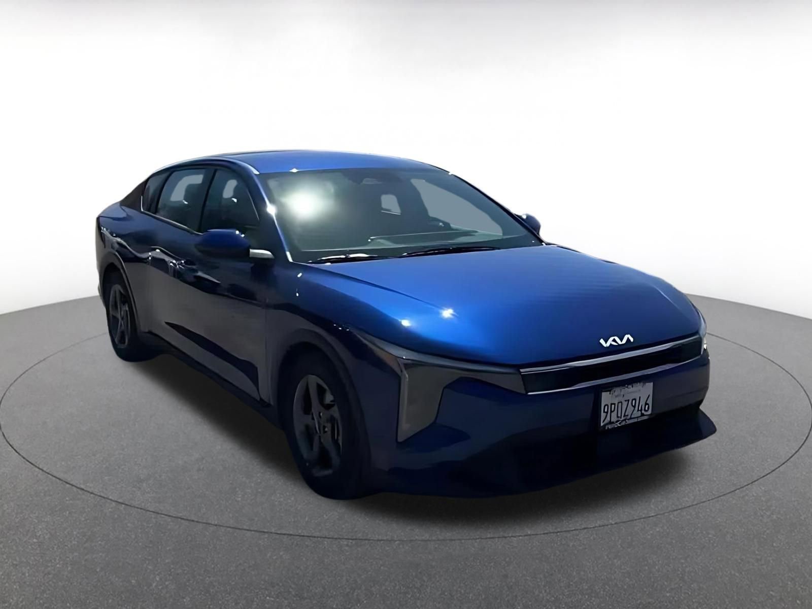 Used 2025 Kia K4 LXS image 3