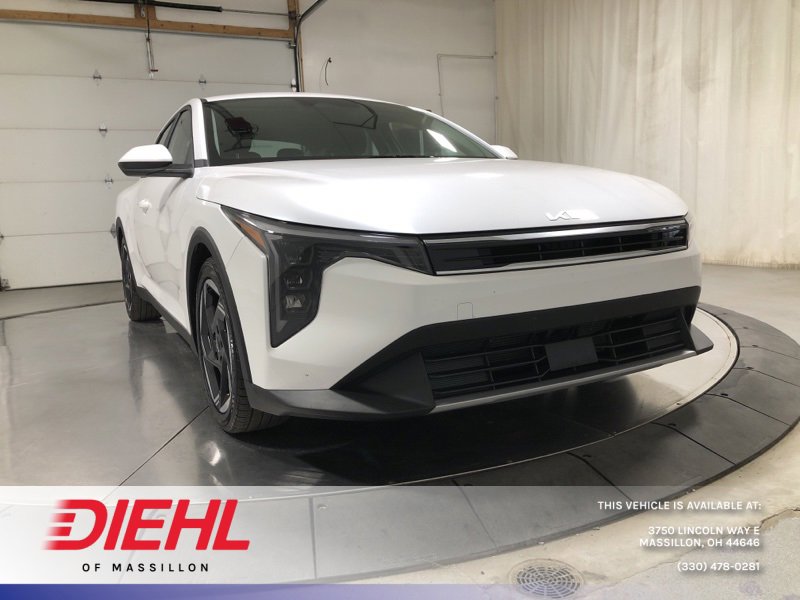 New 2025 Kia K4 EX