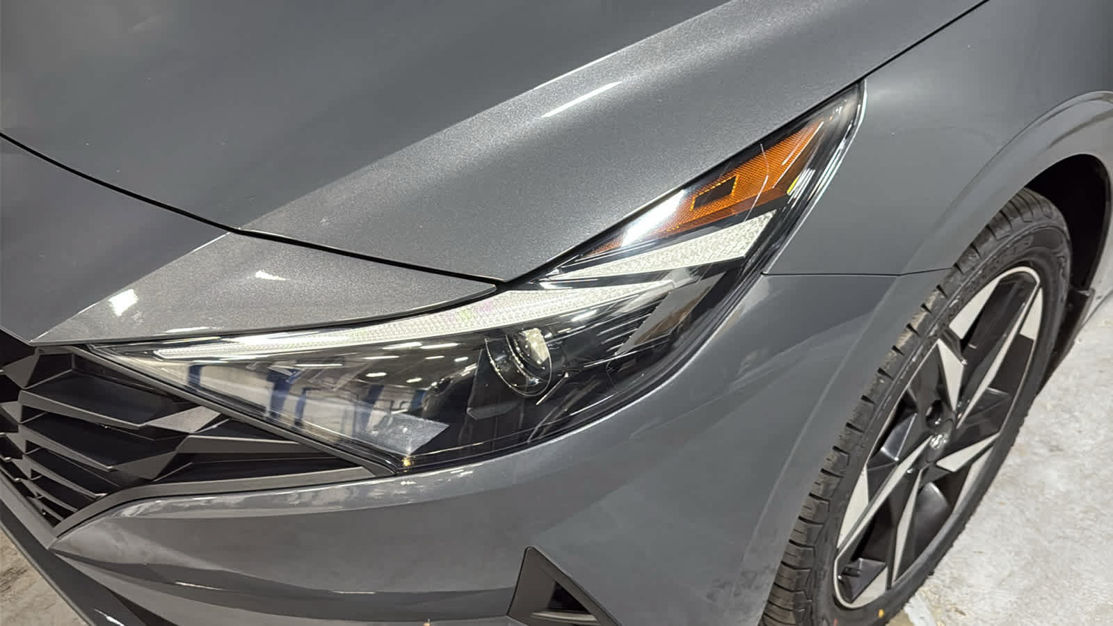Used 2023 Hyundai Elantra SEL w/ Convenience Package FWD image 5