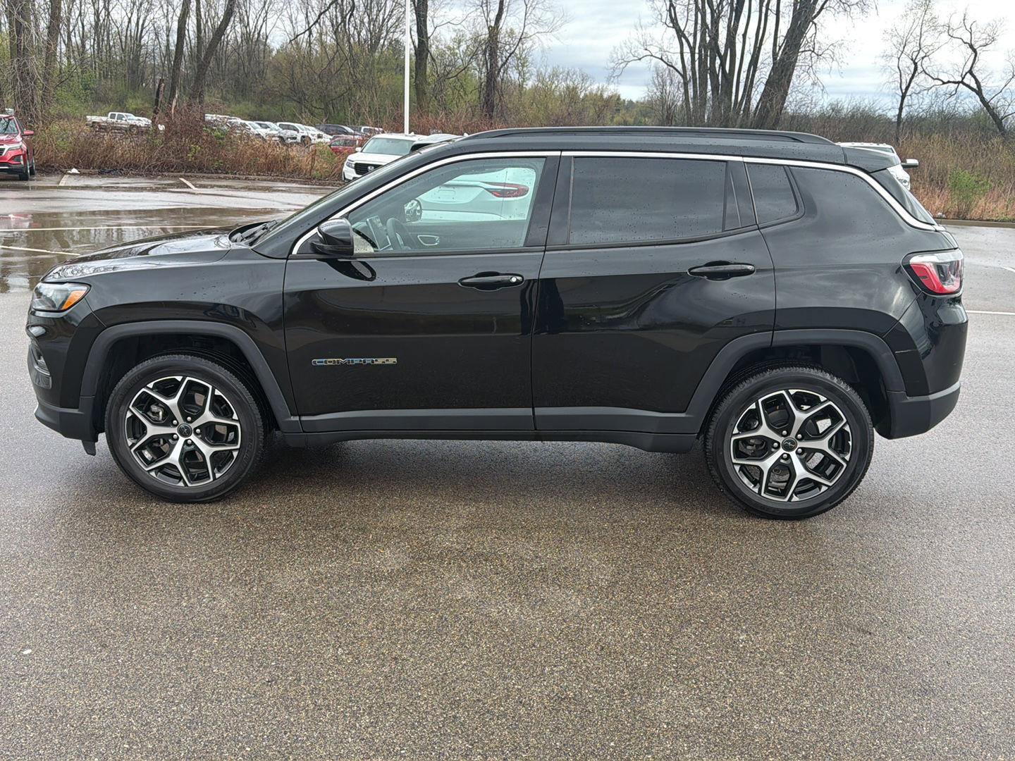 Used 2025 Jeep Compass Limited image 2