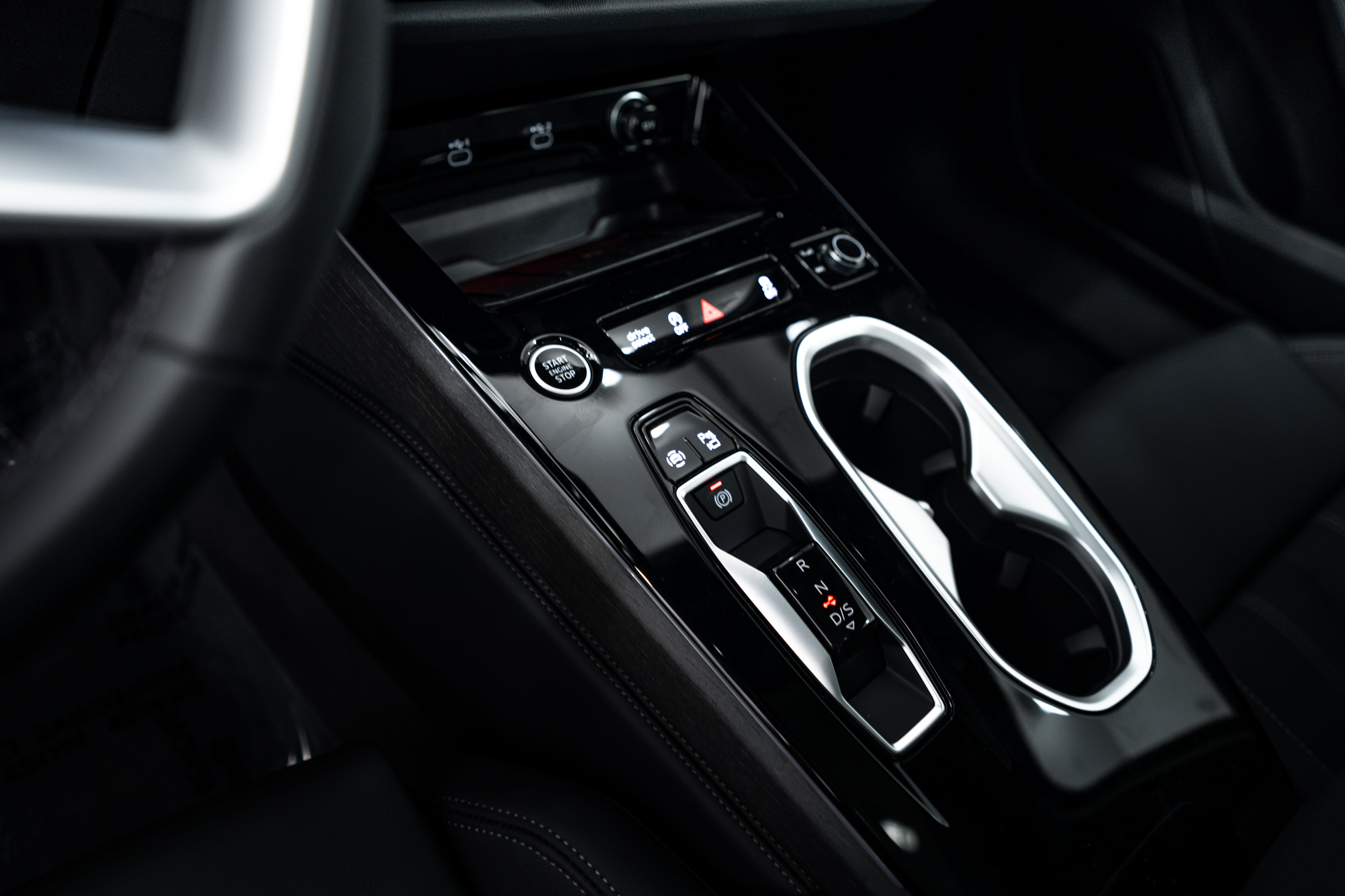 New 2026 Audi A6 Premium Plus AWD/4WD image 10